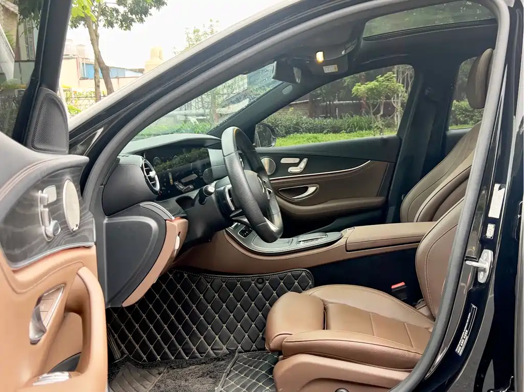 Mercedes-Benz E-Class 2022 Facelift II E 300 L Sport Luxury