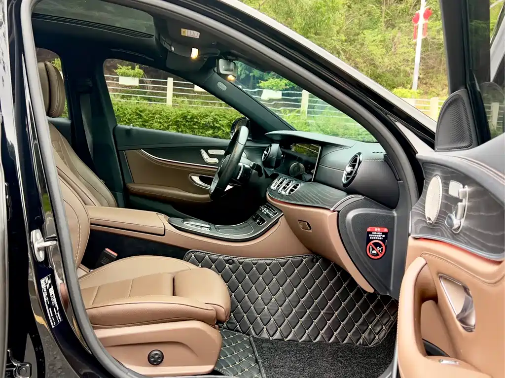Mercedes-Benz E-Class 2022 Facelift II E 300 L Sport Luxury