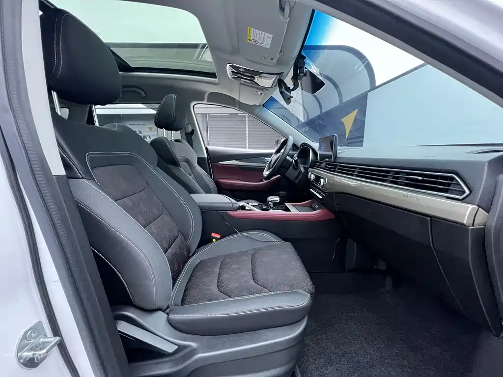 Jetour X70 2023 1.5T DCT Chaoyue PRO Edition 5-Seater