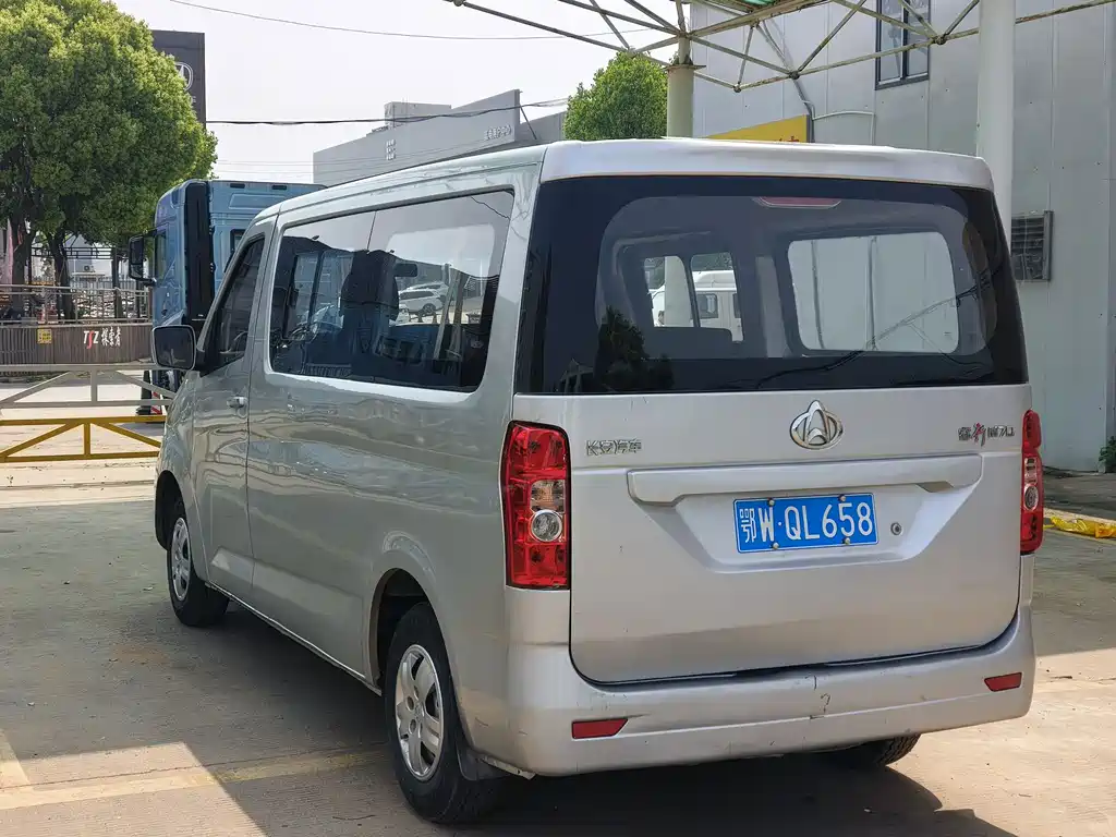 Changan Ruixing M70 2019 1.5L Comfort Edition 6-Seater China VI Flat Roof Hatchback DAM15KL