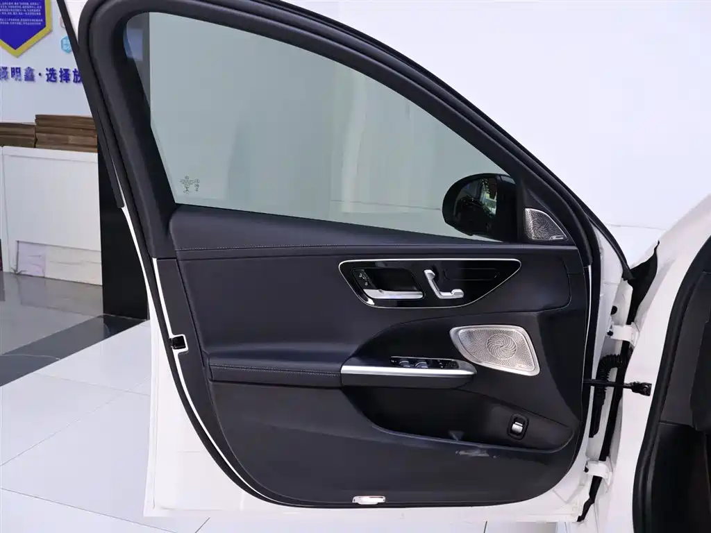 Mercedes-Benz C-Class 2023 C 200 L Sport