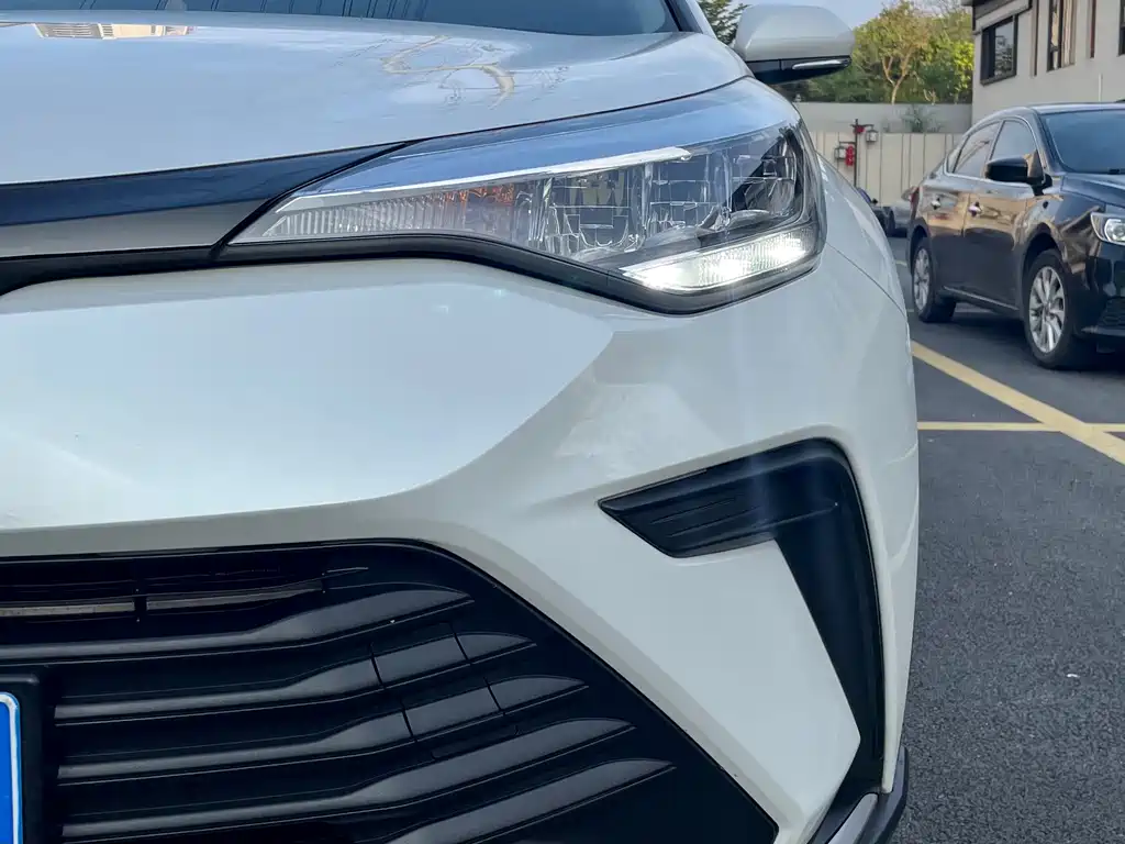 Toyota IZOA 2023 2.0L Yixiang Edition