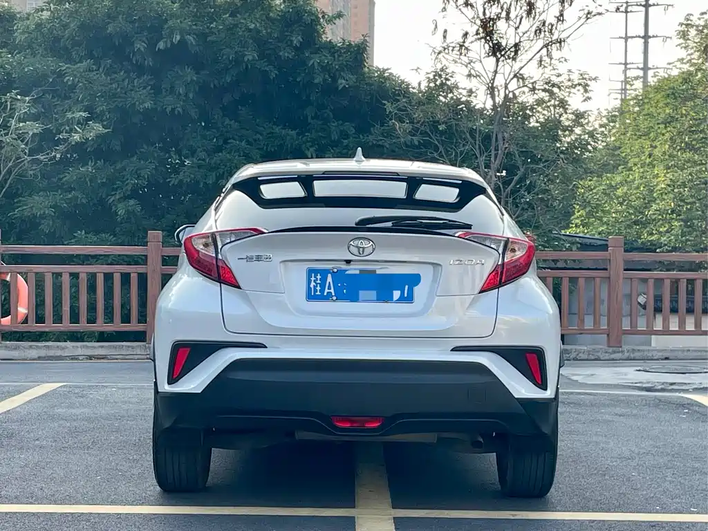 Toyota IZOA 2023 2.0L Yixiang Edition