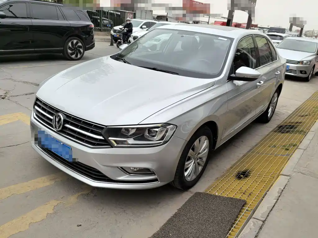 Bora 2018 230TSI DSG Comfort