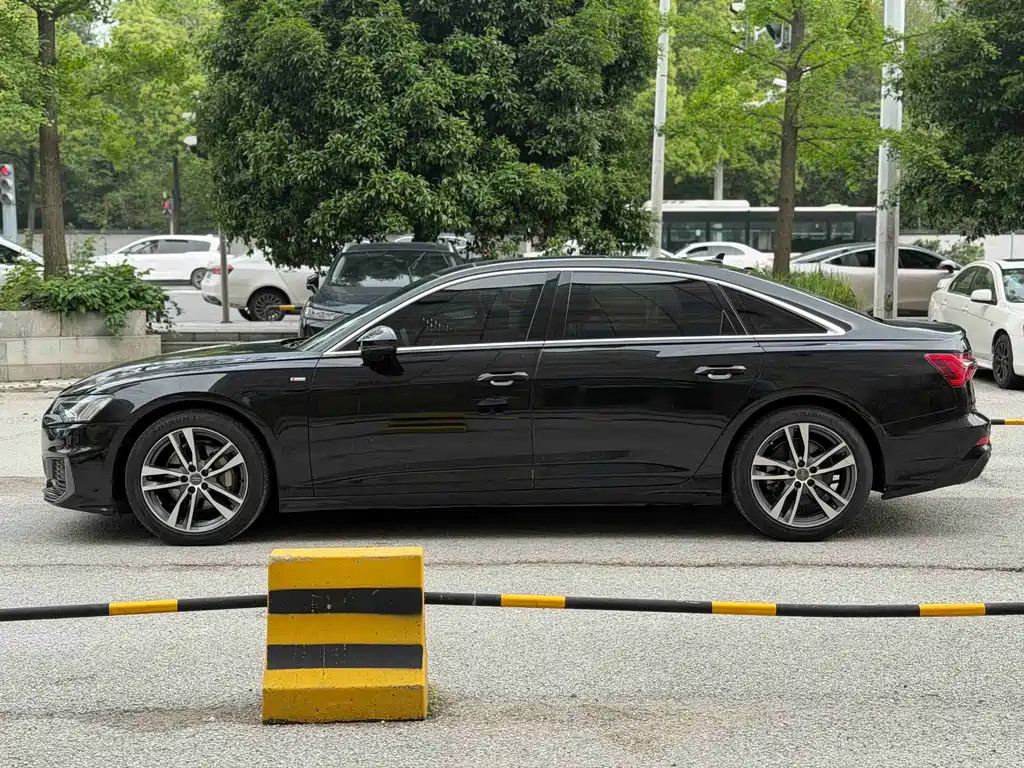 Audi A6L 2019 45 TFSI Zhenxuan Dynamic Edition