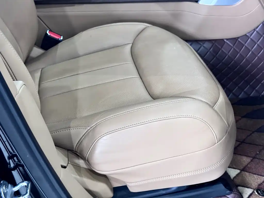 Range Rover 2023 3.0 L6 400PS Creation Extended Edition