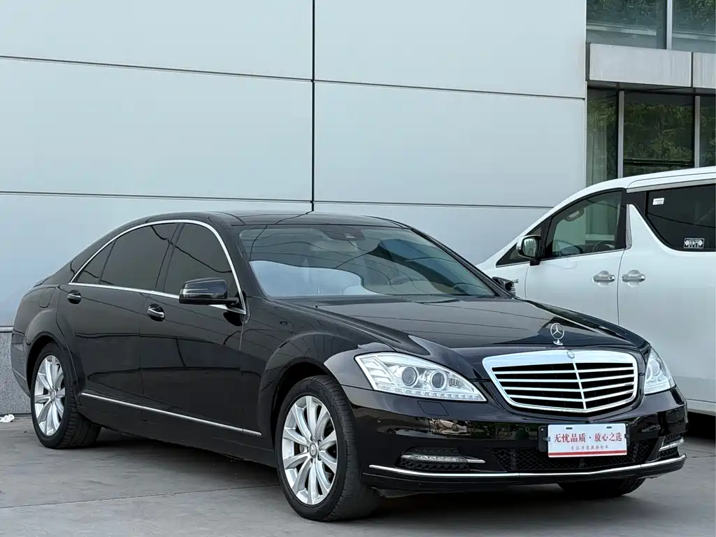 Mercedes-Benz S-Class 2010 S 300 L Luxury