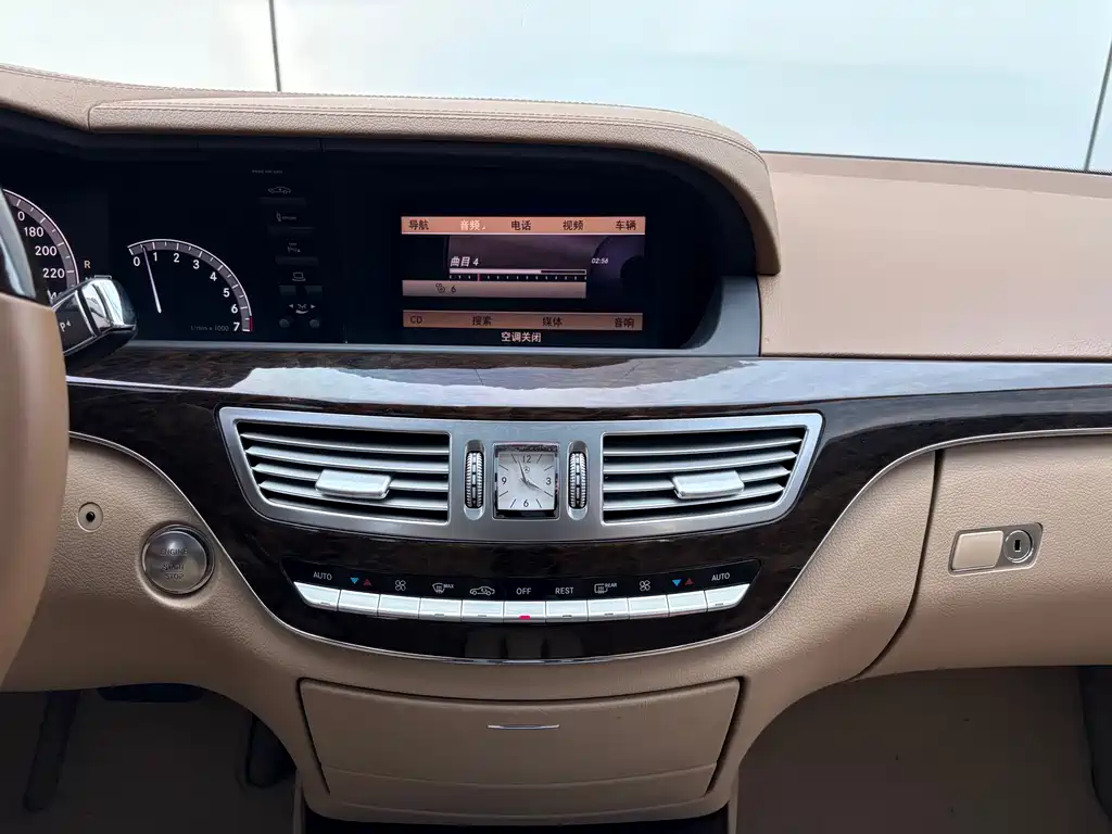 Mercedes-Benz S-Class 2010 S 300 L Luxury