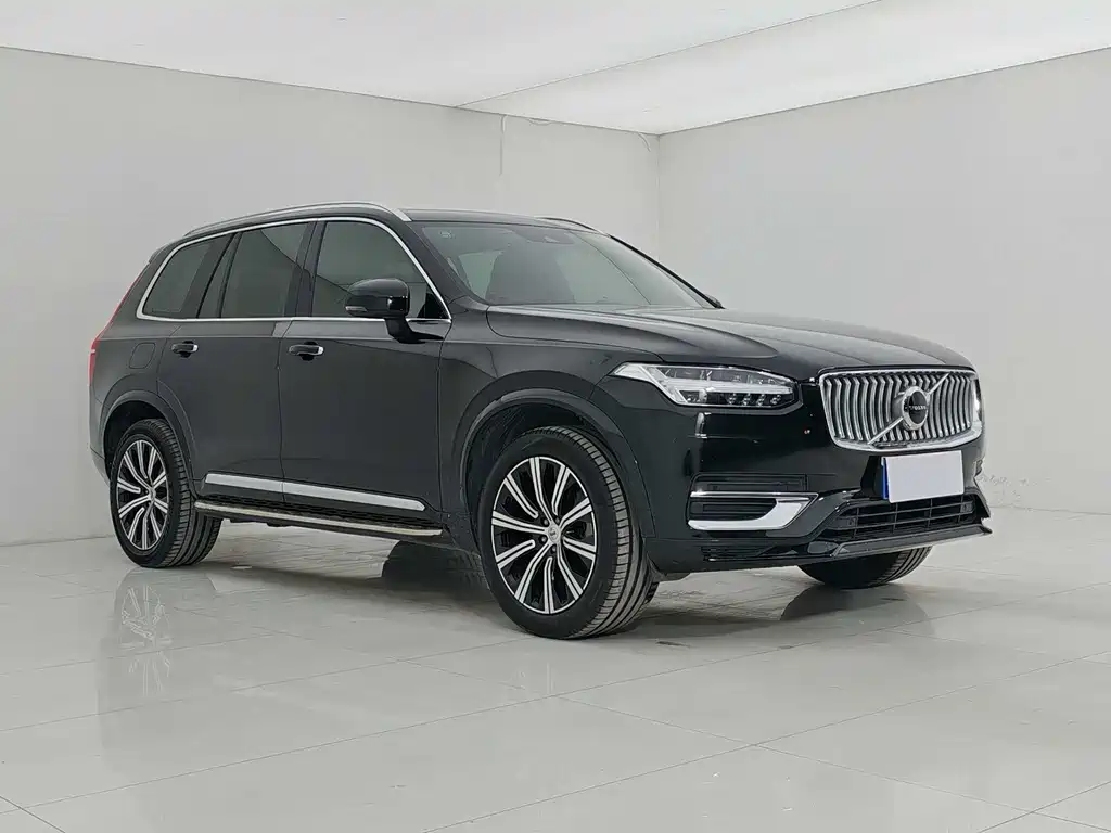 Volvo XC90 2022 B5 Momentum 7-Seater