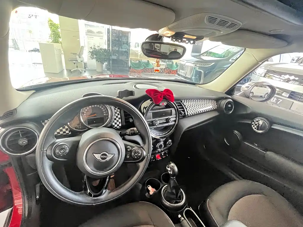 MINI 2016 1.2T ONE Pioneer Edition
