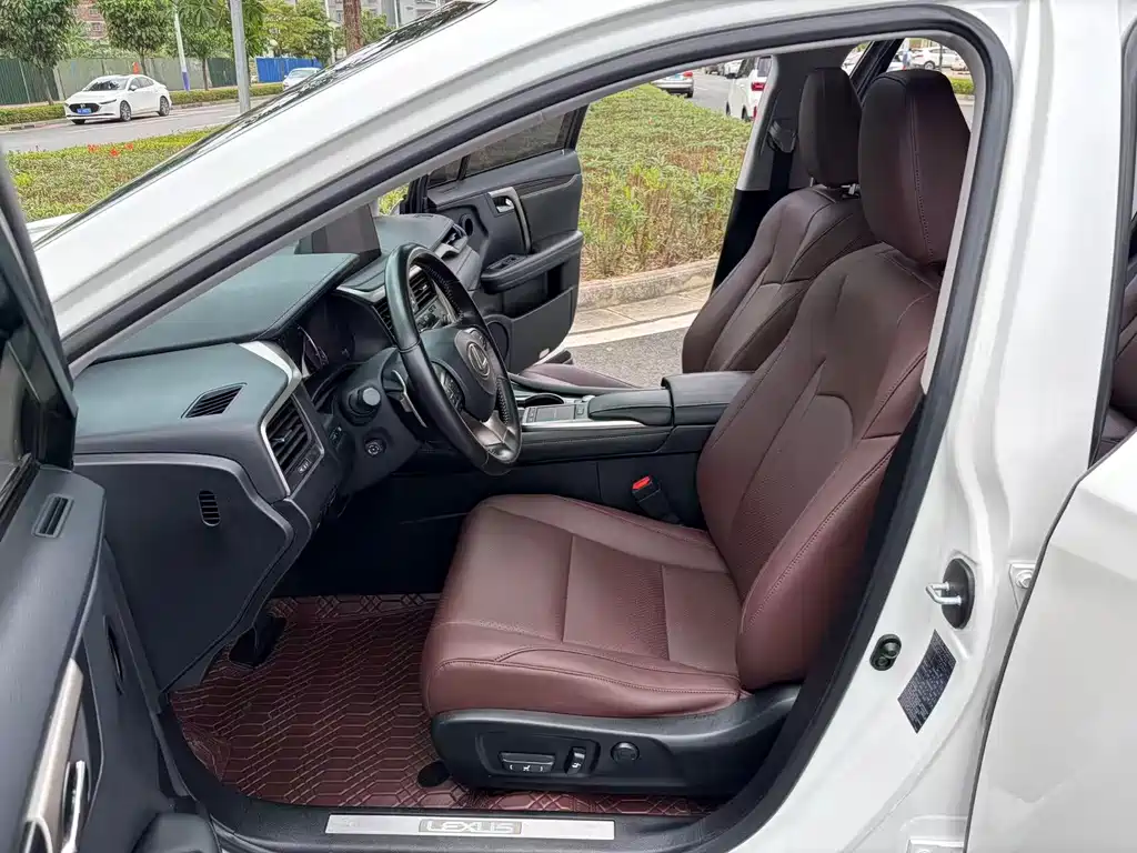 Lexus RX 300 FWD Elite Edition 2020 Facelift