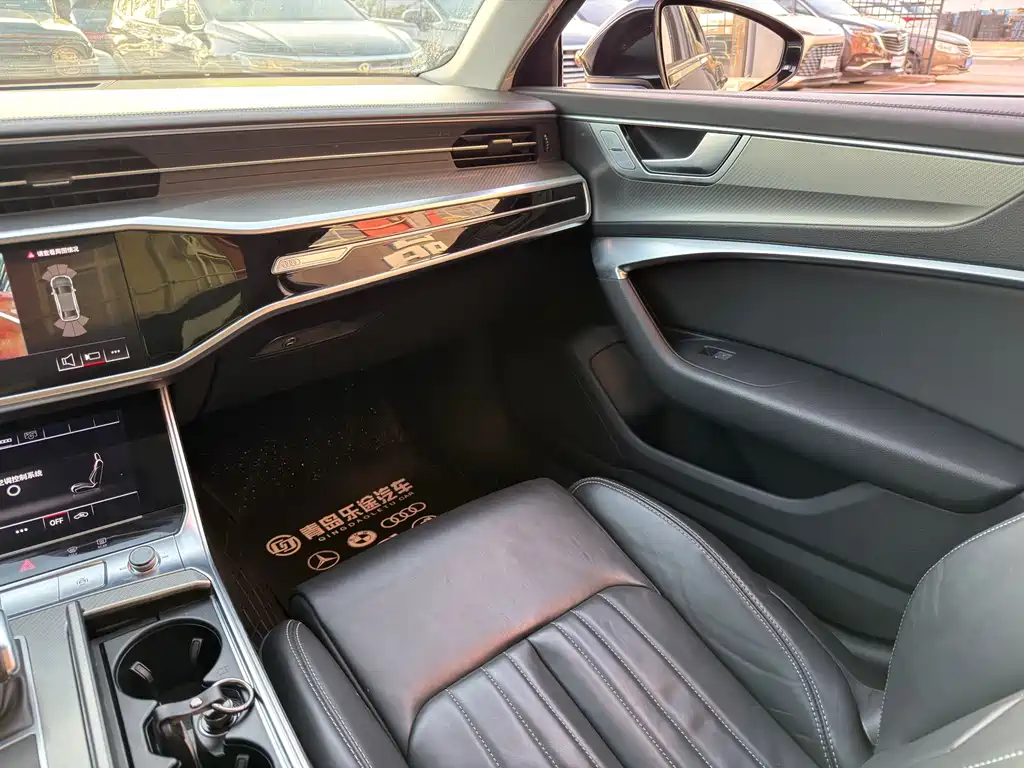Audi A6L 2024 40 TFSI Luxury Elegant