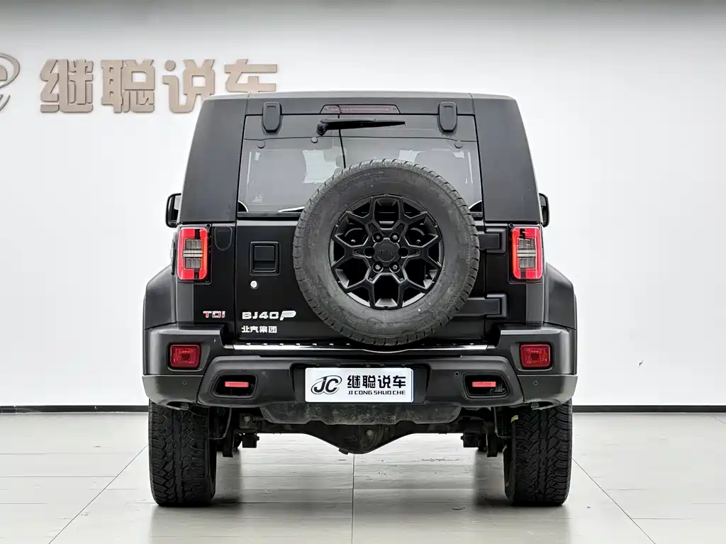 Beijing BJ40 2021 2.0D AT 4WD Blade Hero Knight Edition