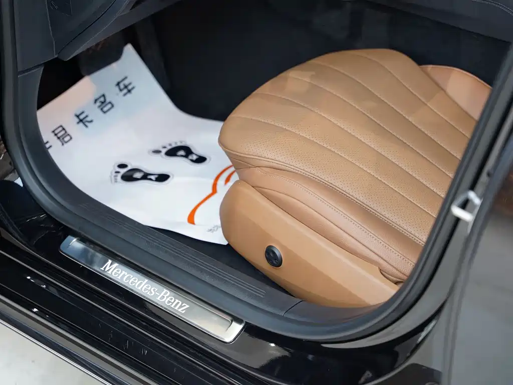 Mercedes-Benz E-Class 2024 E 300 L Fashion Edition