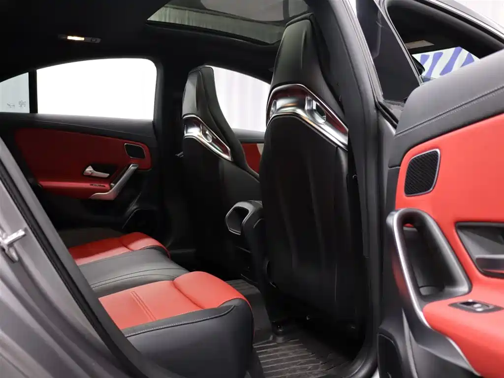 Mercedes-Benz CLA AMG 2022 AMG CLA 45 4MATIC+