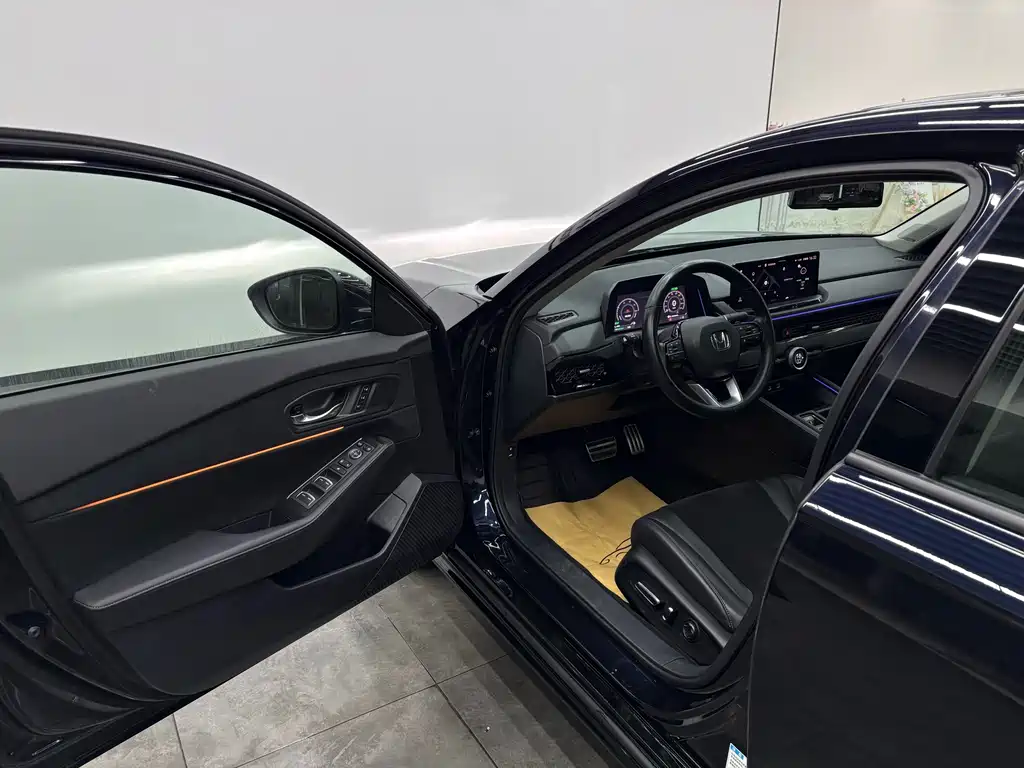 Honda Accord 2023 2.0L e:PHEV Flagship Edition