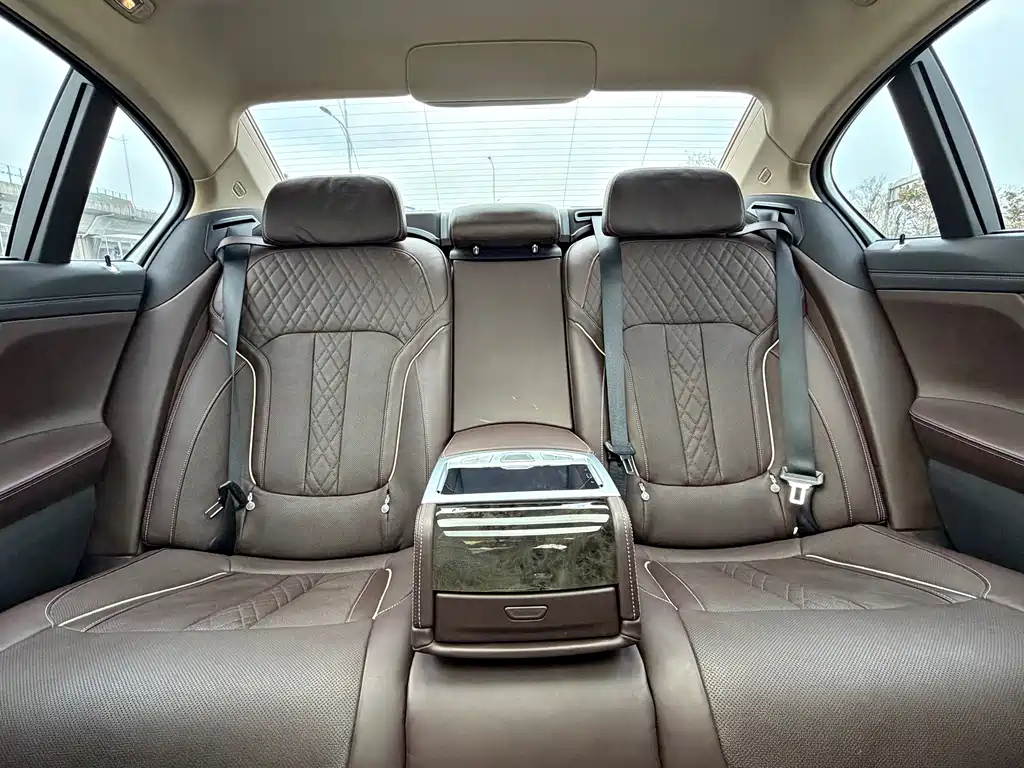 BMW 7 Series 2016 730Li Luxury