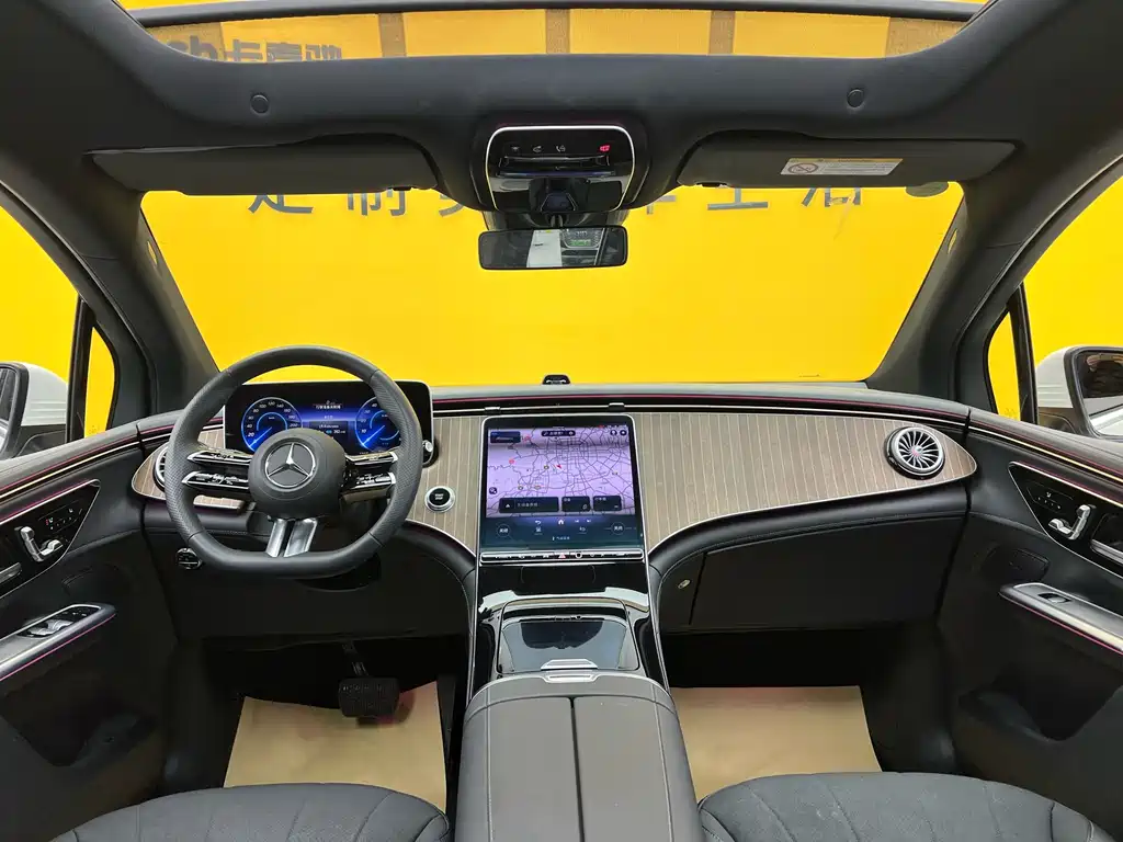 Mercedes-Benz EQE SUV 2023 350 4MATIC Pioneer Edition
