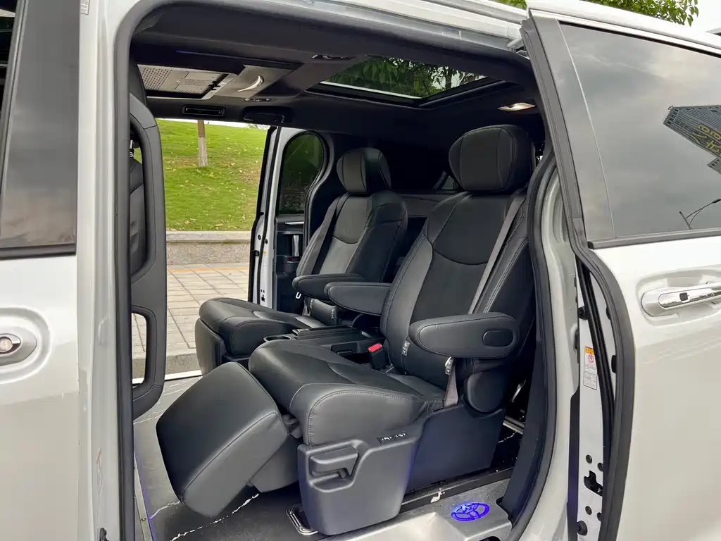 Sienna 2021 2.5L Hybrid Supreme Edition