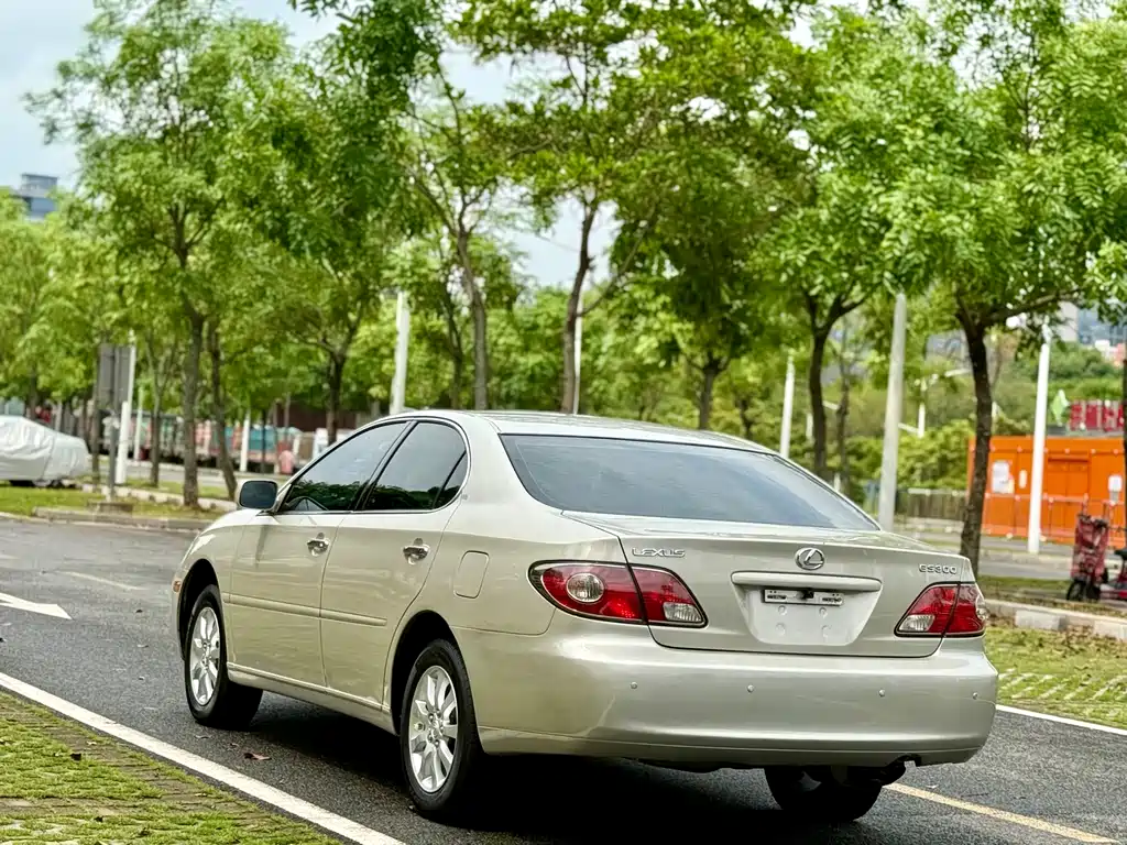 Lexus ES 2004 300