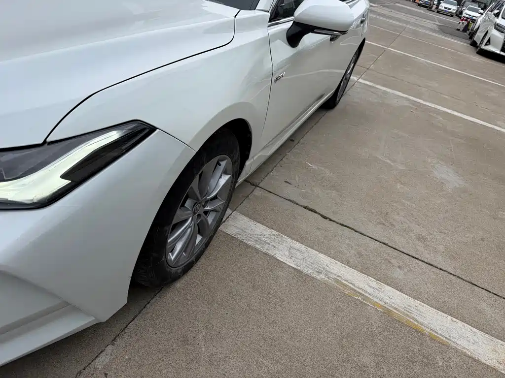 Toyota Avalon 2024 Hybrid 2.0L Premium Edition
