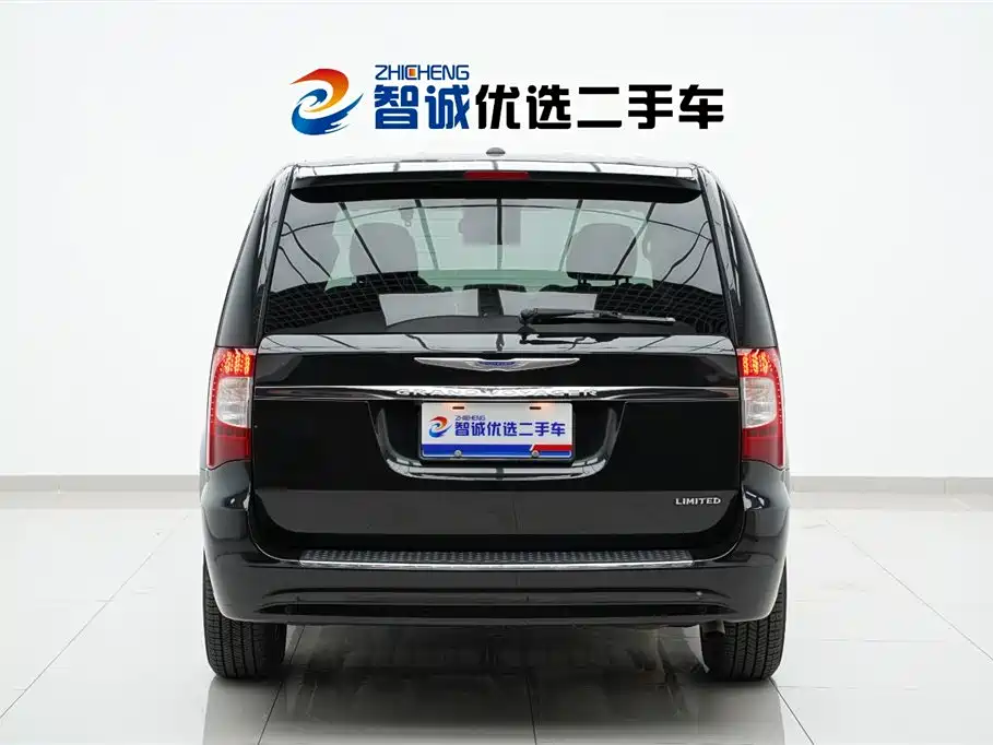 Chrysler Grand Voyager 2013 3.6L Luxury Edition