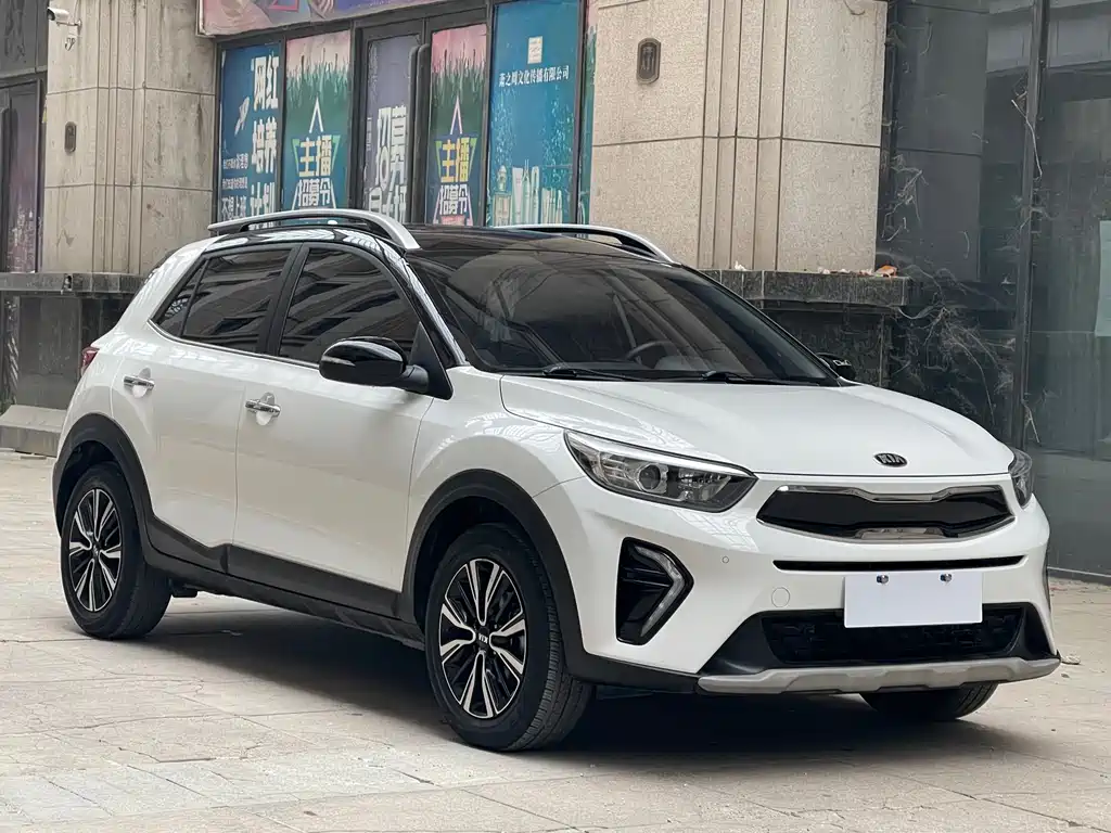 Kia Stonic 2021 1.4L CVT Sunroof