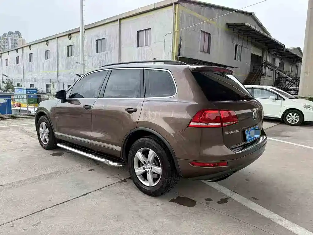 Volkswagen Touareg 2012 R-Line Luxury Edition