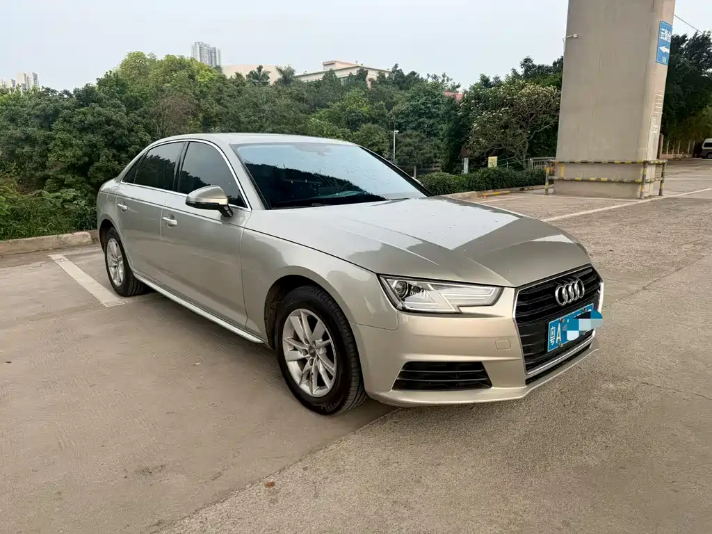 Audi A4L 2017 40 TFSI