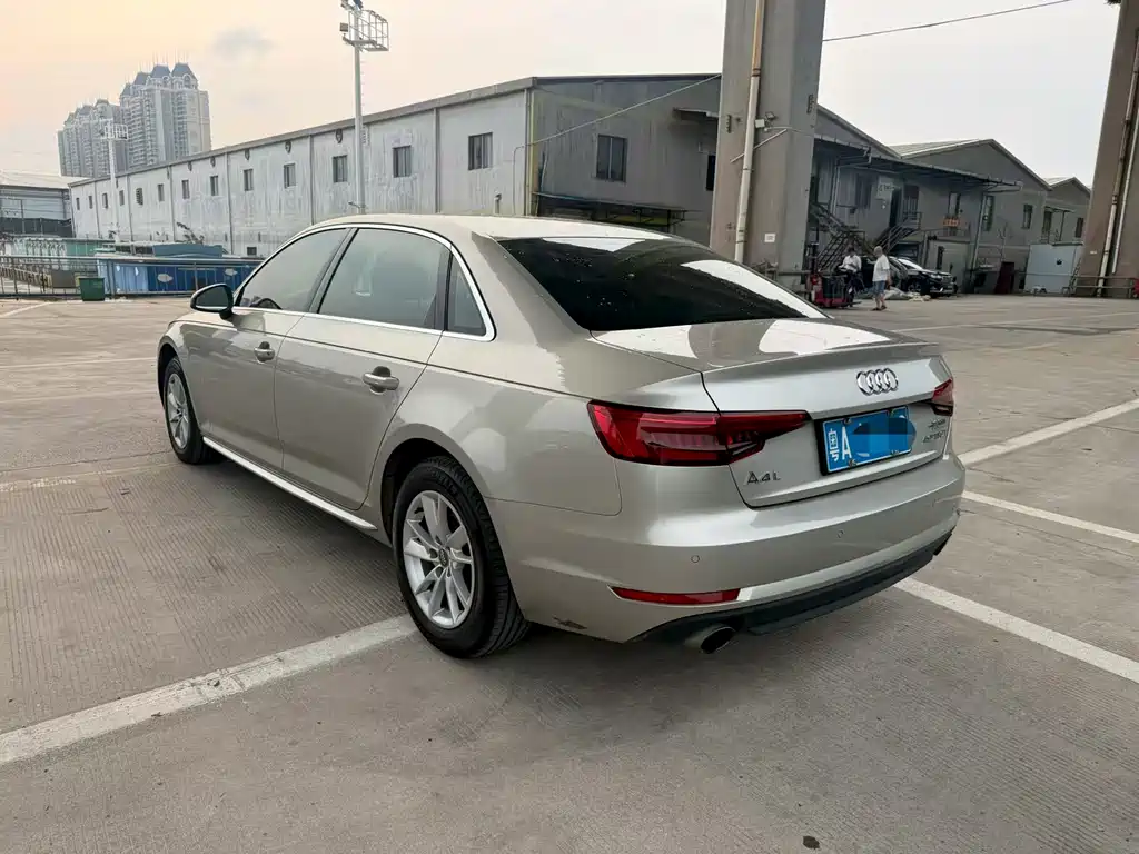 Audi A4L 2017 40 TFSI