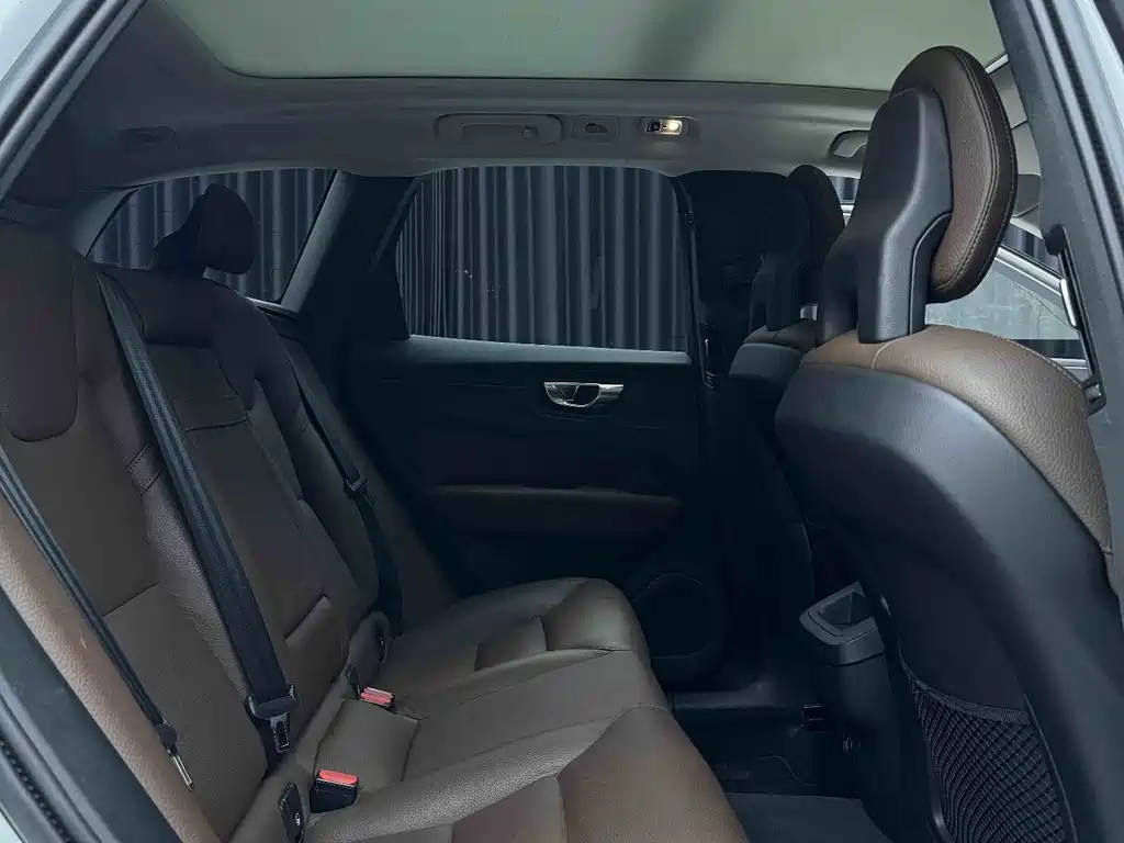 Volvo XC60 2018 T5 AWD Inscription