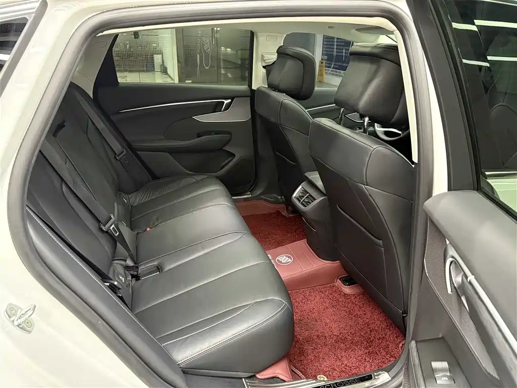 Buick LaCrosse 2023 28T Yuezun Edition