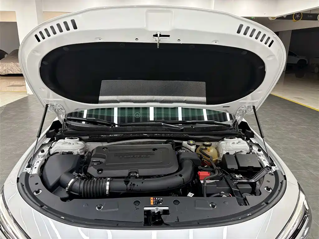 Buick LaCrosse 2023 28T Yuezun Edition