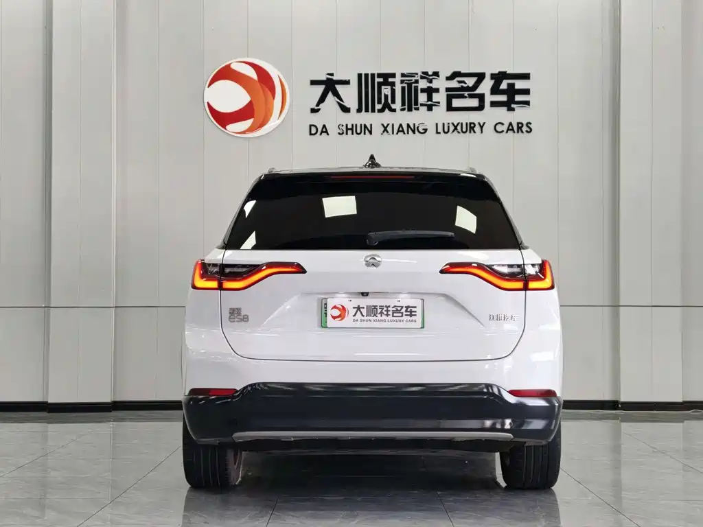 NIO ES8 2018 355km Base Edition 7-seat
