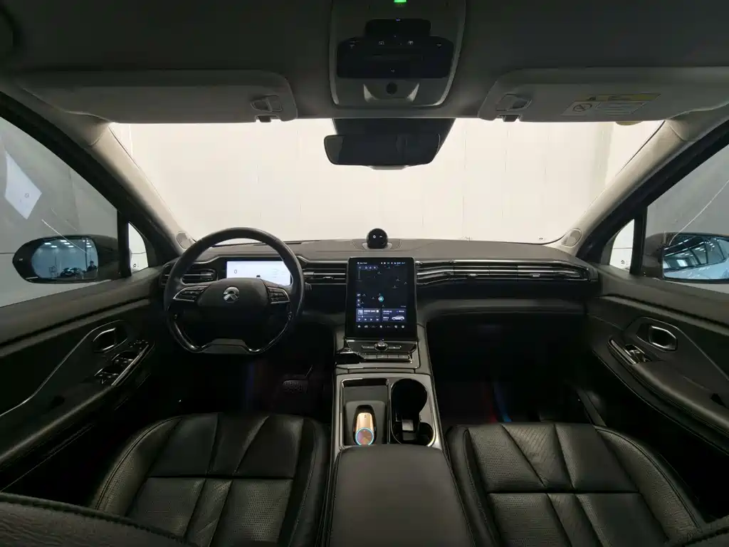 NIO ES8 2018 355km Base Edition 7-seat