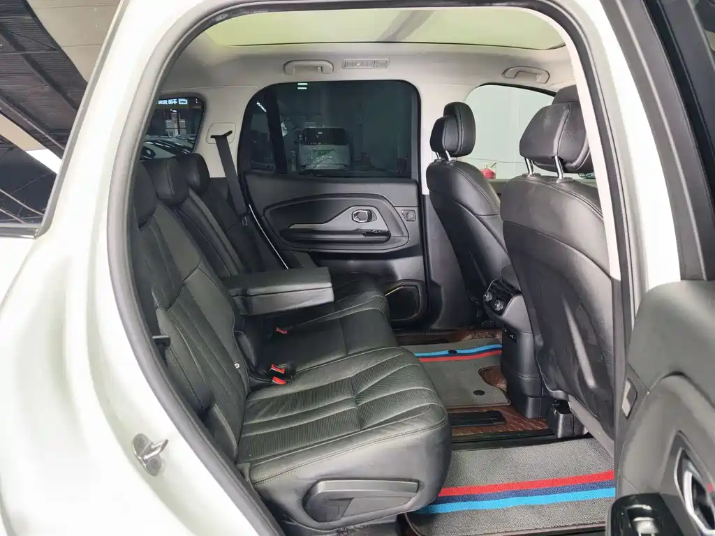 NIO ES8 2018 355km Base Edition 7-seat