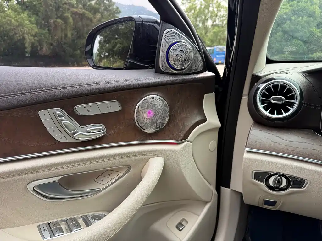 Mercedes-Benz E-Class 2018 E 300 L Luxury