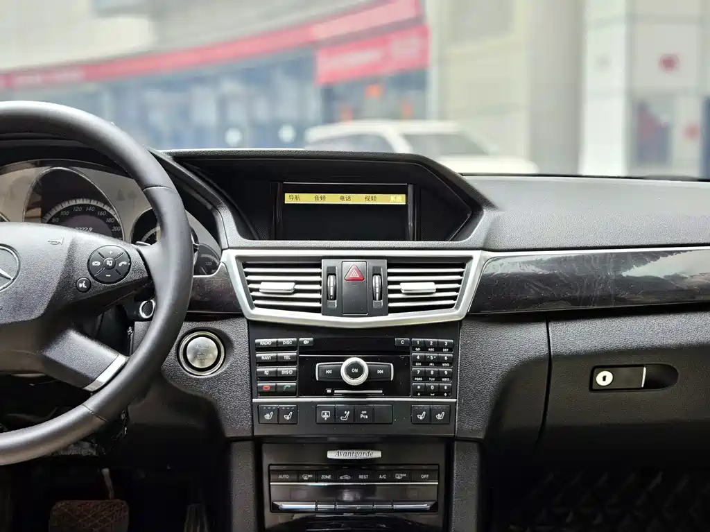 Mercedes-Benz E-Class 2011 E 300 L Fashion Luxury Edition