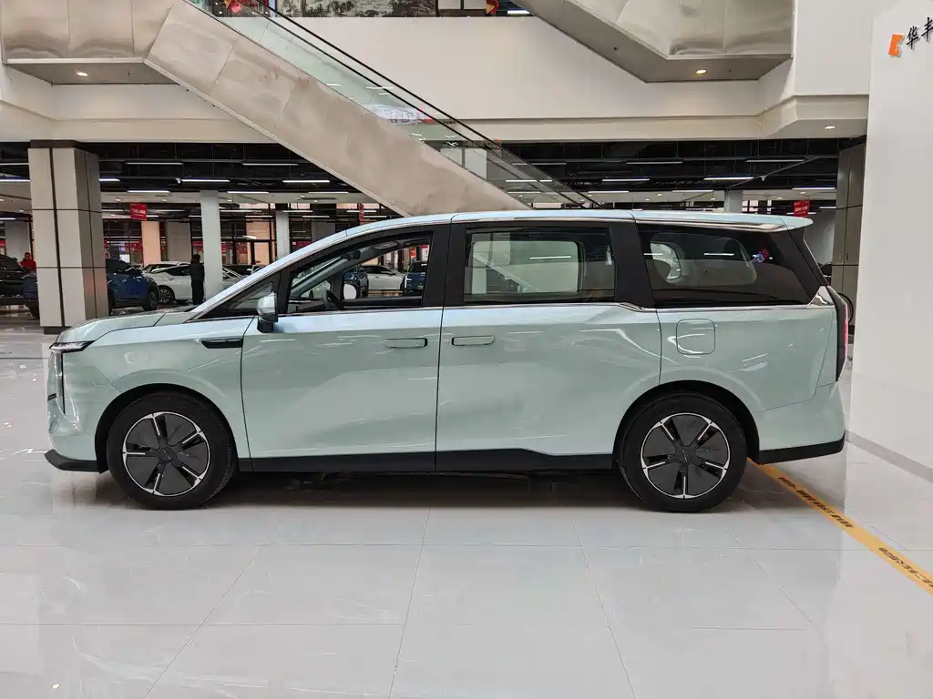 Maxus MIFA 7 2024 Super Hybrid Long Range Yuexiang Edition