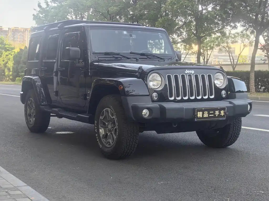 Jeep Wrangler 2017 3.0L Sahara 4-Door Comfort Edition