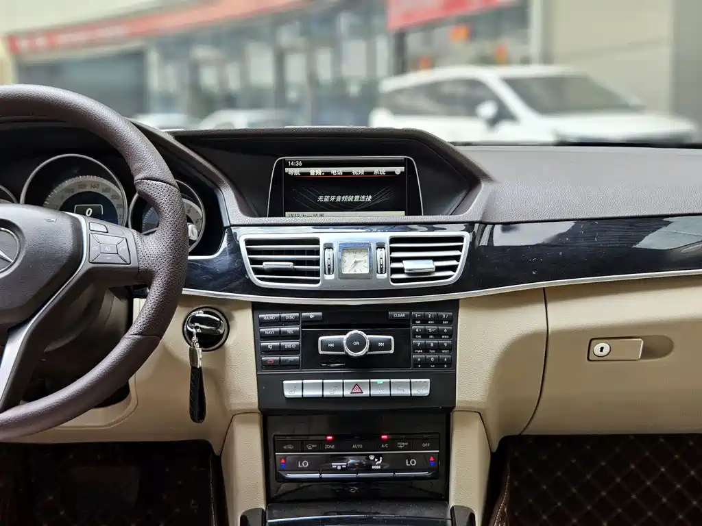 Mercedes-Benz E-Class 2014 Facelift E 260 L Sport