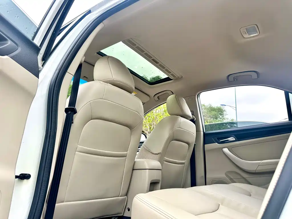 Roewe 360