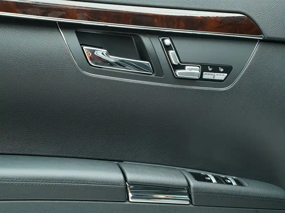 Mercedes-Benz S-Class 2010 S 350 L 4MATIC