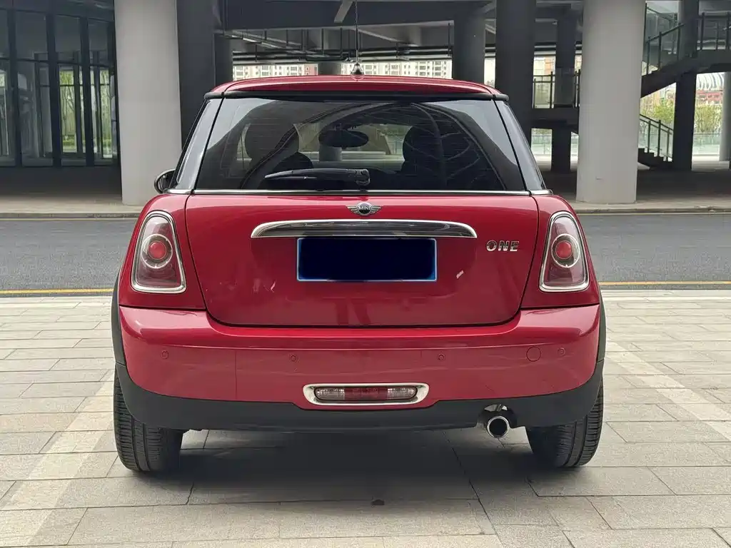 MINI 2011 1.6L ONE