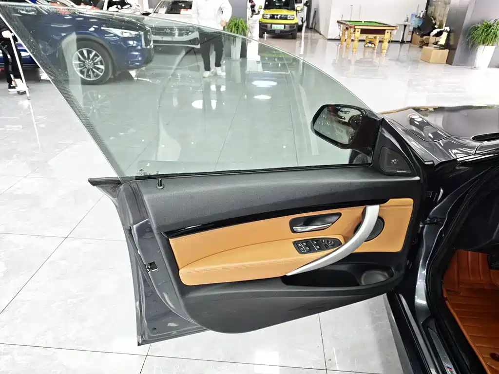 BMW 3 Series GT 2019 320i M Sport