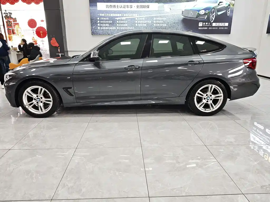 BMW 3 Series GT 2019 320i M Sport