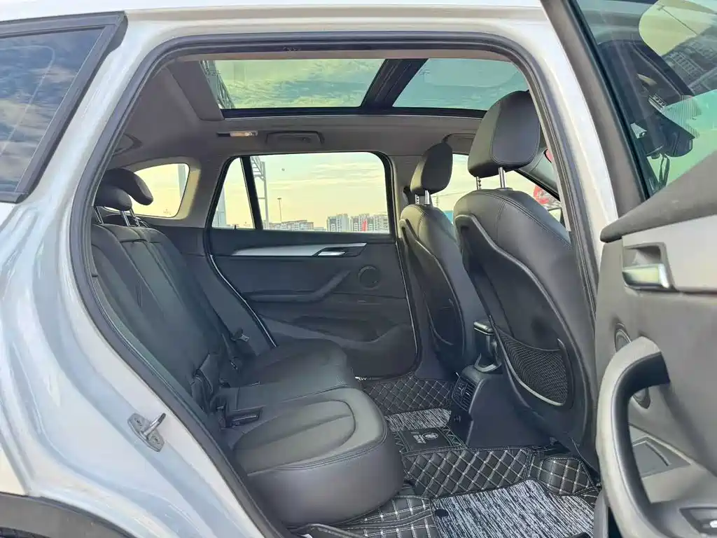 BMW X1 2016 sDrive18Li Prestige Edition