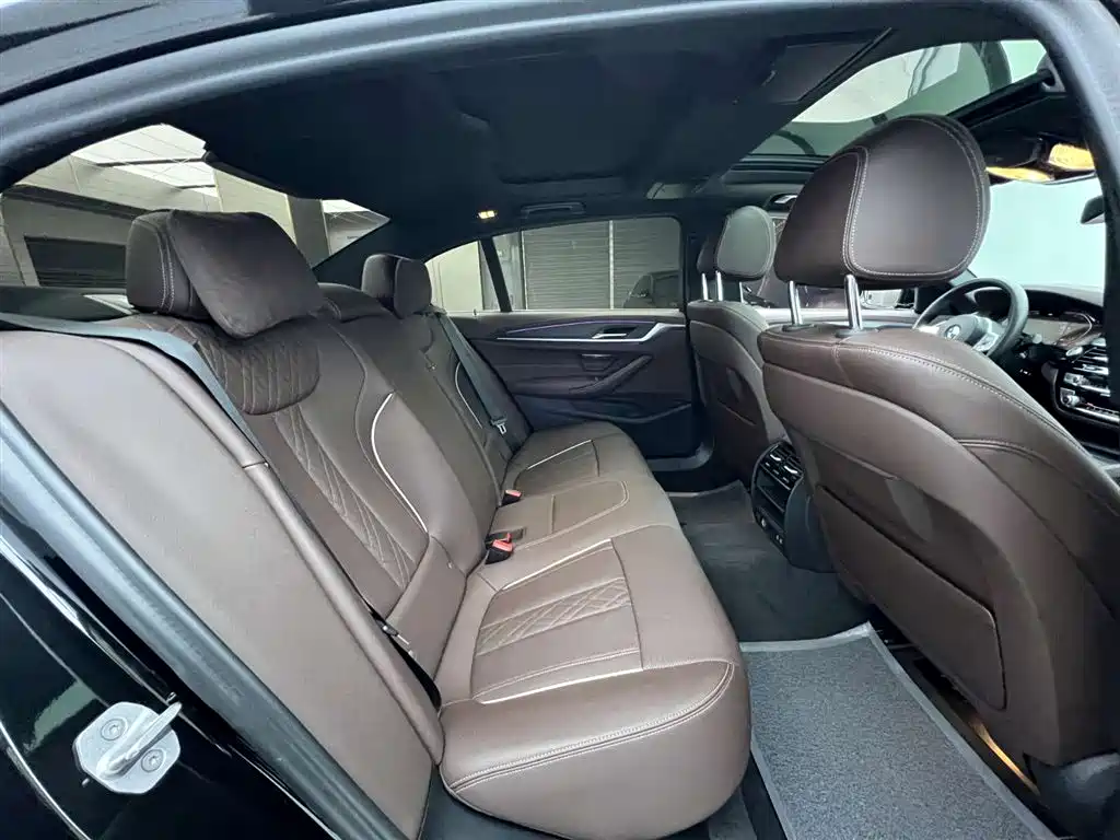 BMW 5 Series 2023 530Li Leading Edition M Sport Package