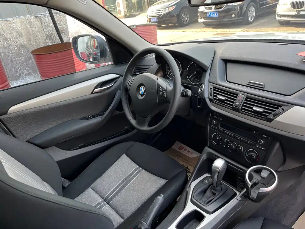 BMW X1 2012 sDrive18i Fashion Edition