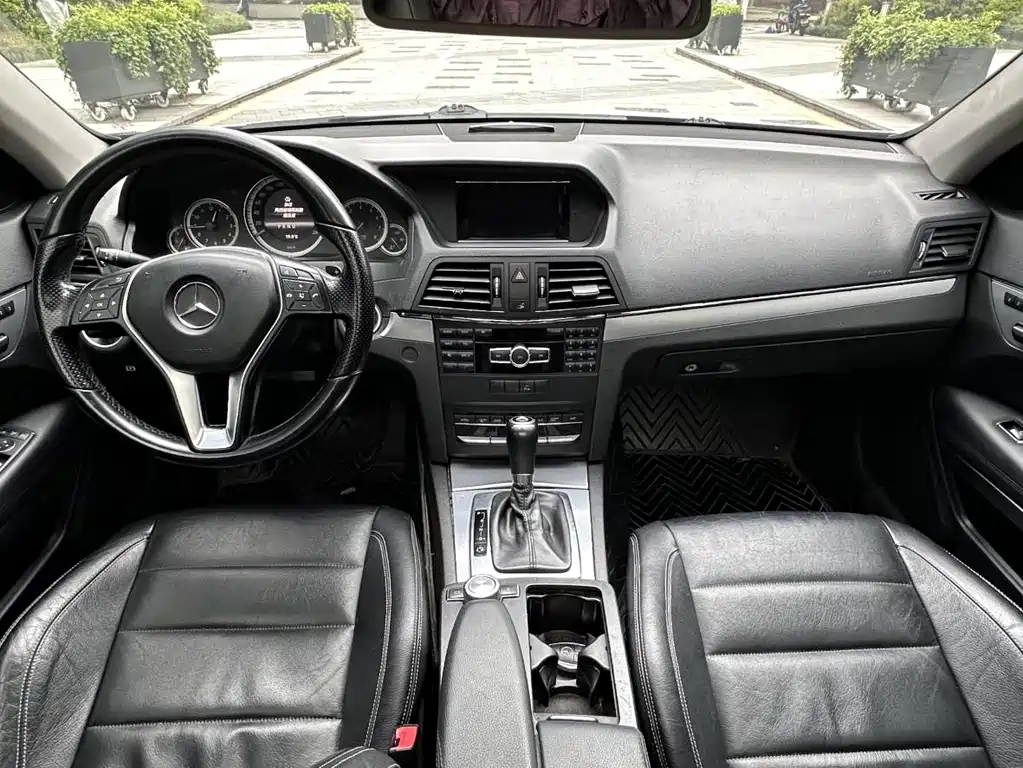 Mercedes-Benz E-Class (Import) 2012 E 200 CGI Coupe